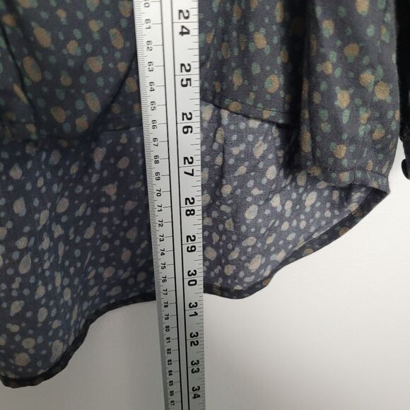Porridge Anthropologie safa spotted tunic casual button front Size medium - Picture 7 of 7